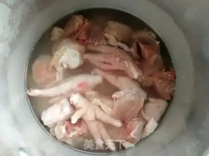 Make Beer and chicken legs step 1