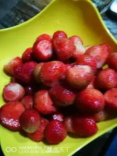 Make Fish strawberry jelly for years step 1