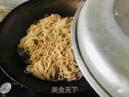 Make Iron pot bean noodles step 13