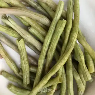 Make Sour bean-fruit soup step 8