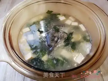 Make Tofu soup with salmon head step 10
