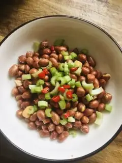 Make Chan Jell-O peanuts step 1
