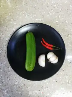 Make cucumber sprouts step 1