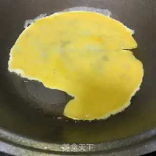 Make Tomato eggs and fungus step 2