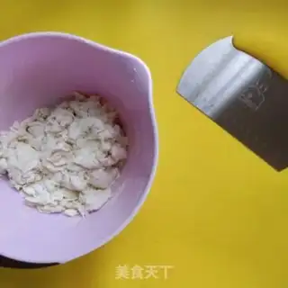 Make Let go of the meat and rip the roll step 1