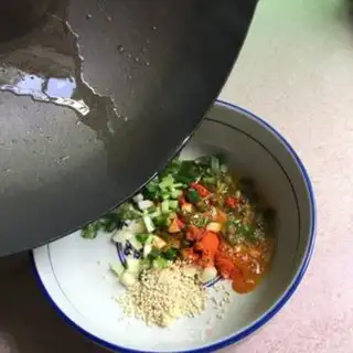 Make Spicy noodles step 2