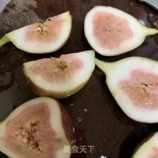 Make Frozen fig bone soup step 1