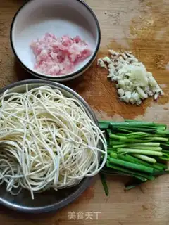 Make Noodles for meatloaf step 0