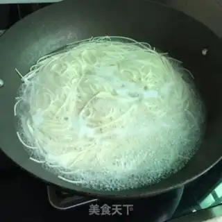 Make Spicy noodles step 6