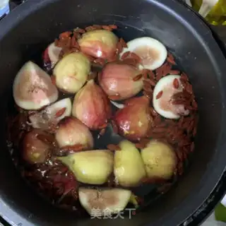 Make Frozen fig bone soup step 3