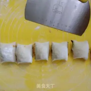 Make Let go of the meat and rip the roll step 10