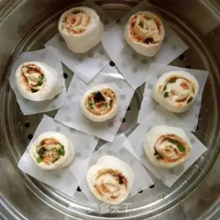 Make Let go of the meat and rip the roll step 11