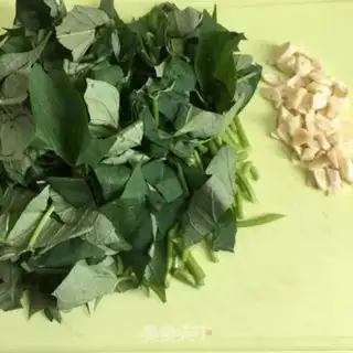 Make Garlic fried potatoes step 0