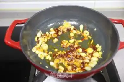 Make Spicy toad fans step 7