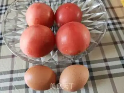 Make Tomato fried eggs step 0