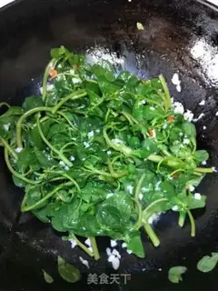 Make Garlic toothpaste step 4