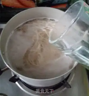 Make Tomato sauce noodles step 4