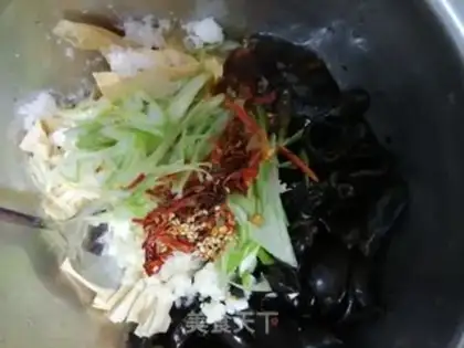 Make Scrambles of oil step 4