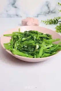 Make Garlic cabbage step 0