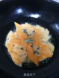 Make Fried mushrooms and eggs step 6