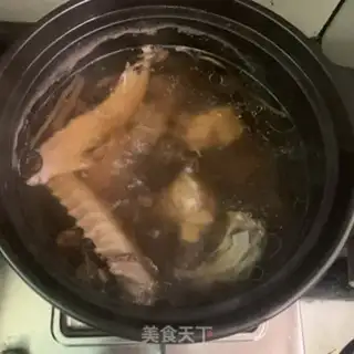 Make Tea mushrooms and duck soup step 4