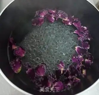 Make Rose and soup step 1