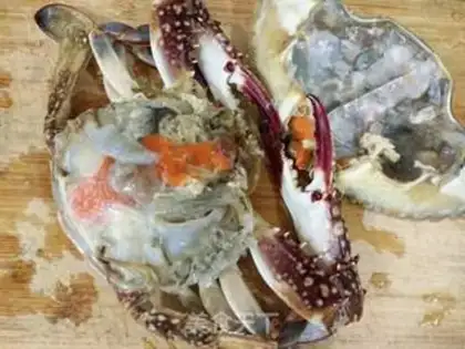 Make Crabs with onions step 0