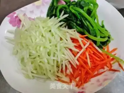 Make Lobster noodles step 4