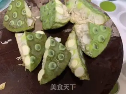 Make Peanut Lotus Bones step 1