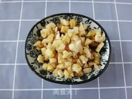 Make walnut gravy step 1