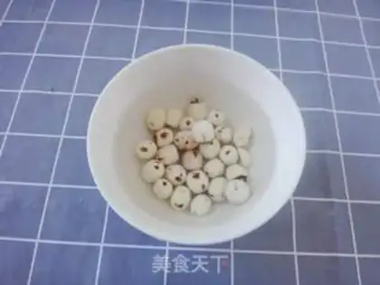Make Lily Lotus Steam soup step 0