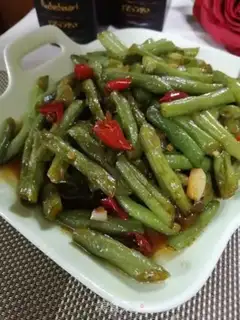 Make Garlic beans step 7
