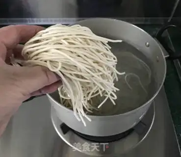 Make Onion noodles step 6