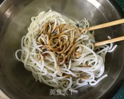 Make Onion noodles step 9