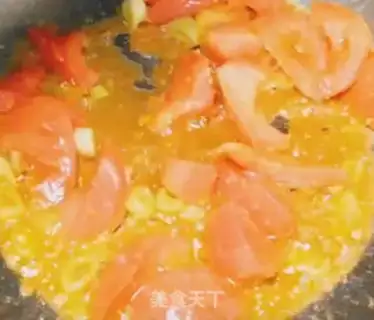 Make Spaghetti soup step 1