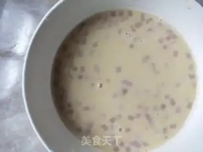 Make Eggs and nuts step 1
