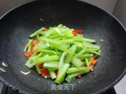 Make Fried curry carrots step 6