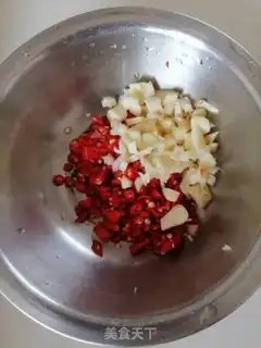 Make Spicy scrawny shrimp step 1