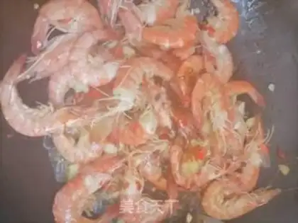 Make Spicy scrawny shrimp step 4
