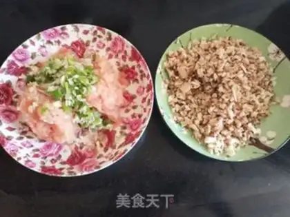 Make Frozen chicken dumplings step 1