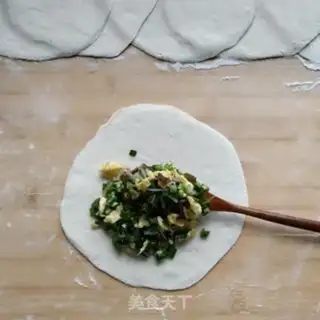 Make An egg box with a pickle step 14