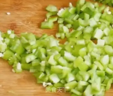 Make Egg sauce noodles step 0