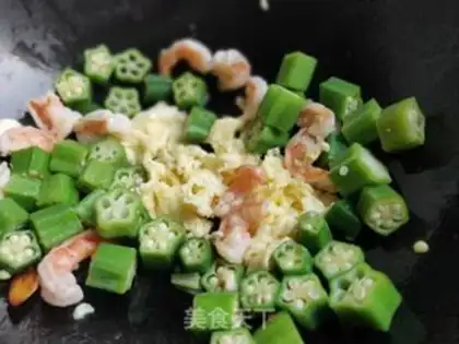 Make Shrimp fried eggs step 11