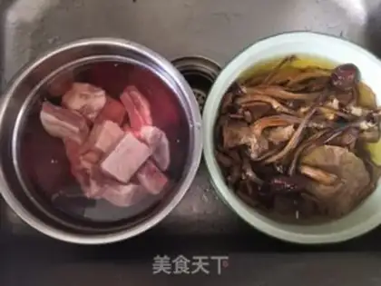 Make Tea and mushroom chops step 0