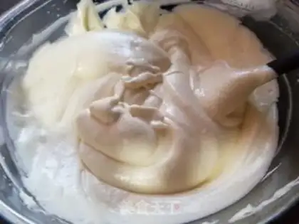 Make Yogurt chili cake step 8