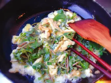 Make Scrambled eggs step 5