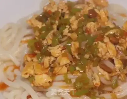 Make Egg sauce noodles step 8