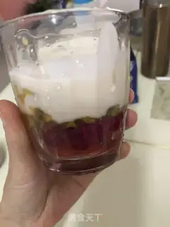 Make A walnut cup of yogurt step 6