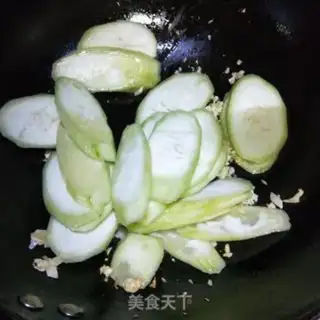 Make Garlic melon step 3