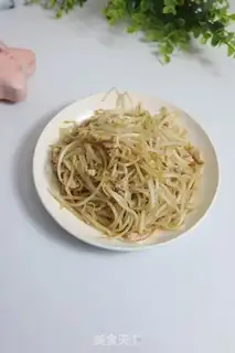 Make Bean sprouts step 0